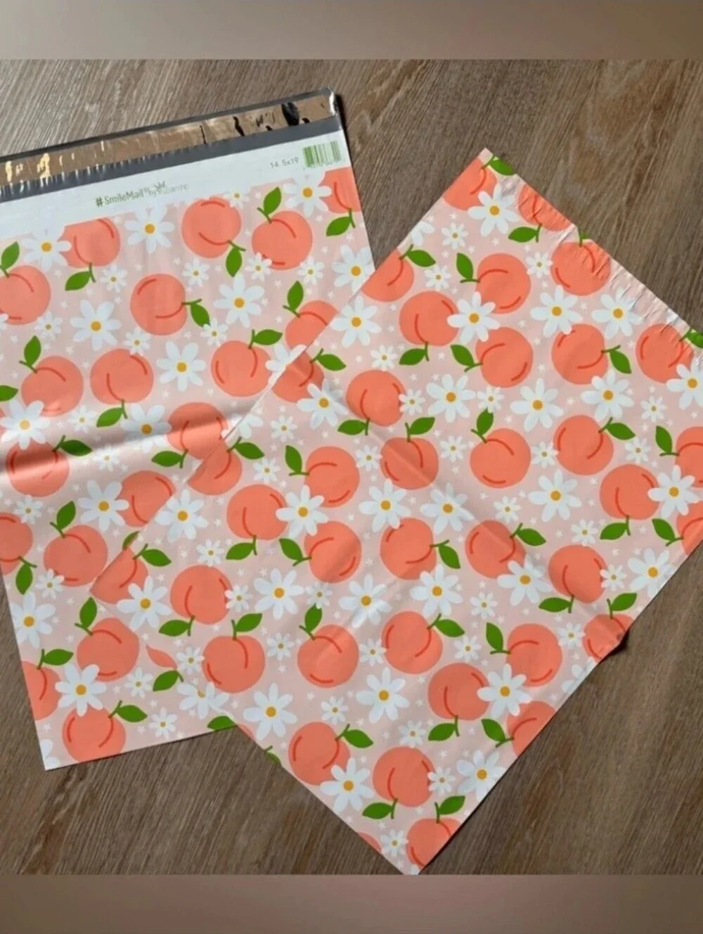 50 pcs - 25 10x13 Juicy Peaches Poly Mailers & 25 10x13 Clear Self Seal Bags
